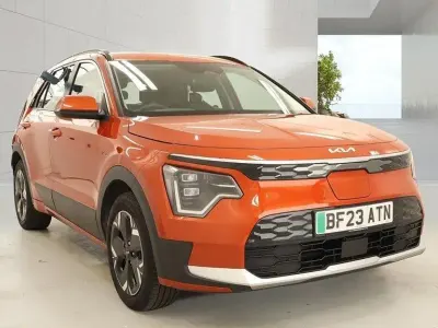 Usado Kia Niro 150 kW (204 CV) 2023 Naranja SUV