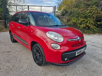 Używany Fiat 500L Lounge 85 KM (62 kW) 2014 Czerwony Minivan
