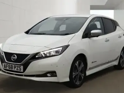 Used Nissan Leaf Tekna 110 kW (150 HP) 2018 White Hatchback