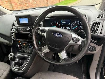 Used Ford Tourneo Titanium 120 HP (88 kW) 2021 Black MPV