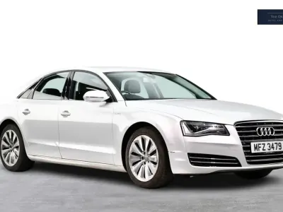 Used Audi A8 Comfort 245 HP (180 kW) 2013 Silver Sedan