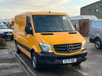 Used Mercedes Sprinter 140 HP (102 kW) 2017 Yellow Van