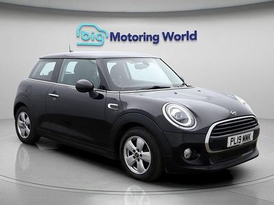 Used Mini Cooper Classic 134 HP (98 kW) 2019 Hatchback