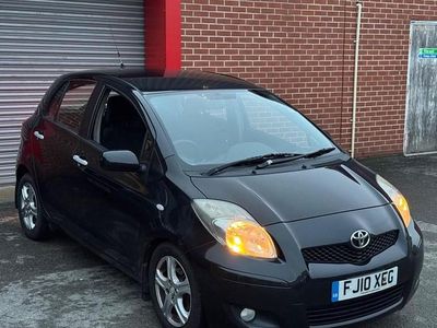 Black Used 2010 Toyota Yaris Hatchback | £2,495 (Fair price)