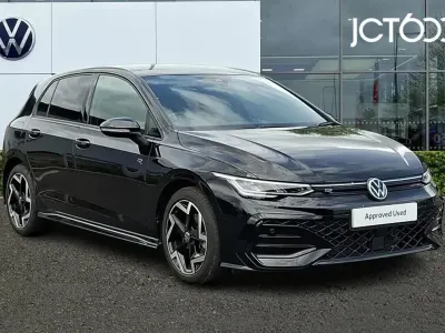 Used VW Golf VIII R-line 147 HP (108 kW) 2025 Black Hatchback