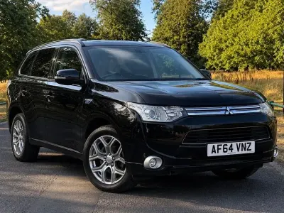 Used Mitsubishi Outlander P-HEV 2014 Estate
