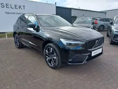 Begagnad Volvo XC60 Plus 250 HK (183 kW) 2025 Svart SUV