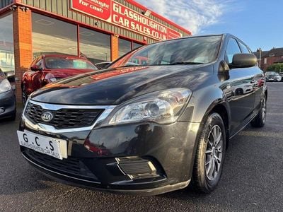 Black Used 2010 Kia Ceed Hatchback | £5,490 (Fair price)