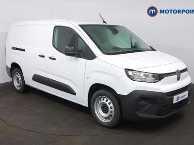 White New 2025 Citroën Berlingo MPV | £15,999 (Good price)