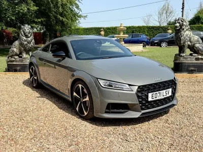 Begagnad Audi TT Sport 245 HK (180 kW) 2021 Grå Sportkupé
