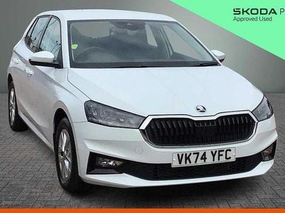 Moon white metallic Used 2025 Skoda Fabia SE Hatchback | £17,995 (Good price)