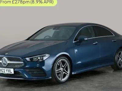 Usado Mercedes CLA180 AMG Line Premium 136 HP (100 kW) 2022 Azul Sedan