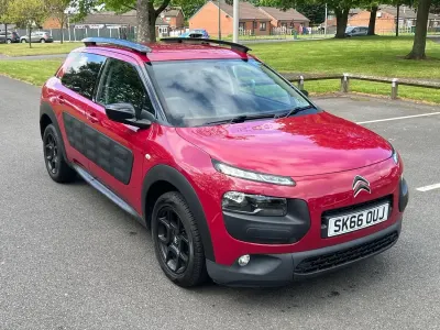Używany Citroën C4 Cactus Feel 82 KM (60 kW) 2016 Czerwony Hatchback