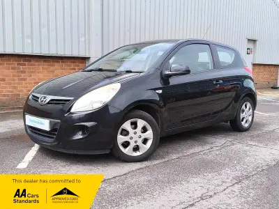 Used Hyundai i20 Comfort 2010 Black Hatchback