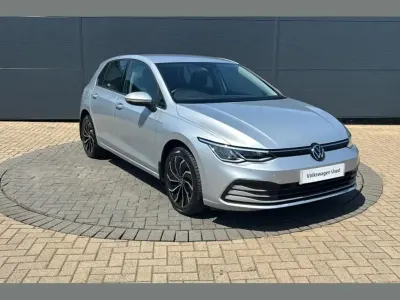 Used VW Golf VIII Life 110 HP (80 kW) 2022 Silver Hatchback