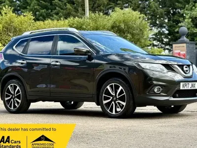 Used Nissan X-Trail N-Vision 130 HP (95 kW) 2017 Green SUV
