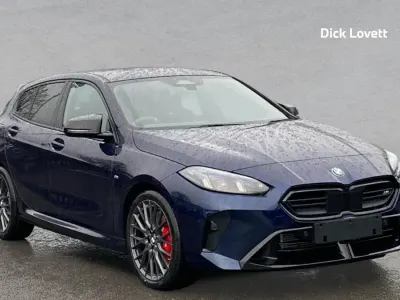 Usado BMW M135 Comfort Edition 296 CV (217 kW) 2026 Azul Utilitario