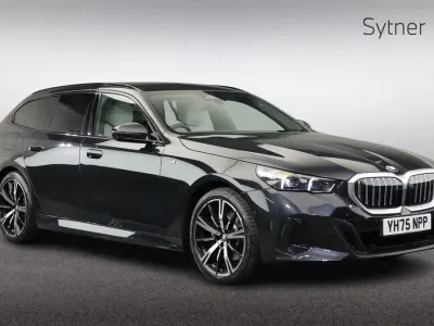 Usado BMW 520 M Sport 205 CV (150 kW) 2025 Negro Familiar