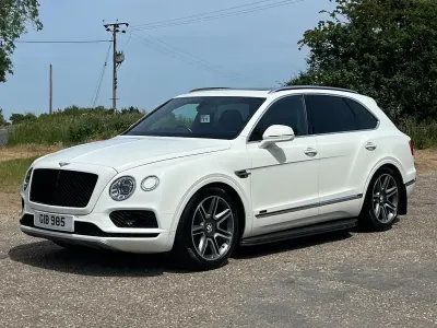 Used Bentley Bentayga 435 HP (319 kW) 2018 White SUV