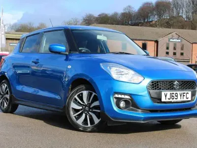 Używany Suzuki Swift 2019 Niebieski Hatchback
