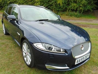 Used Jaguar XF Sportbrake Portfolio 200 HP (147 kW) 2015 Estate