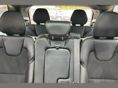 Begagnad Volvo XC90 R-Design 247 HK (181 kW) 2021 Grå SUV