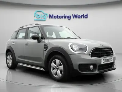 Usado Mini Cooper Countryman 136 CV (100 kW) 2019 Gris SUV