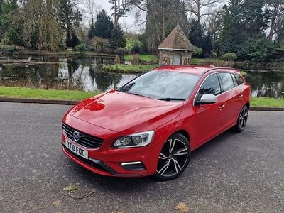 Used Volvo V60 R-Design 190 HP (139 kW) 2018 Red Estate