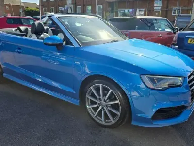 Usado Audi A3 Cabriolet S-Line 150 CV (110 kW) 2015 Azul Descapotable