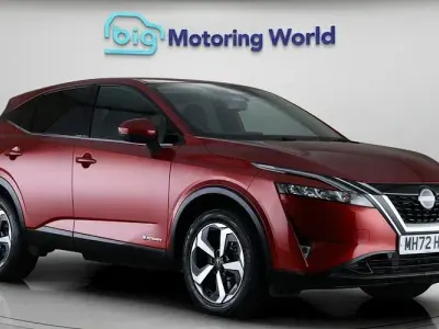 Używany Nissan Qashqai N-Connecta 190 KM (139 kW) 2023 Czerwony SUV