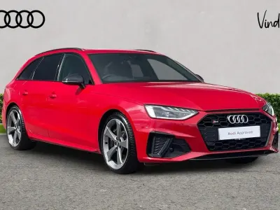 Usado Audi S4 Black Edition 347 HP (255 kW) 2020 Vermelho Carrinha