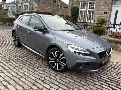 Used 2018 Volvo V40 CC Pro Estate | £15,995 (Expensive)