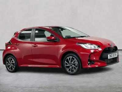 Used Toyota Yaris Design 116 HP (85 kW) 2024 Red Hatchback