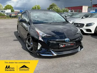 Used Toyota Prius Business Edition 140 HP (102 kW) 2016 Black Hatchback