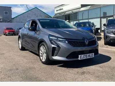 Used Renault Clio Evolution 143 HP (105 kW) 2025 Grey Hatchback