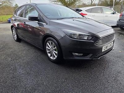 Used Ford Focus Titanium 125 HP (91 kW) 2015 Grey Hatchback