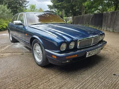 Usado Jaguar XJ Sovereign 1995 Azul Sedan