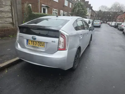 Usado Toyota Prius 136 CV (100 kW) 2019 Plateado Utilitario
