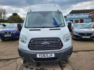 Used Ford Transit Trend 125 HP (91 kW) 2016 White Sedan