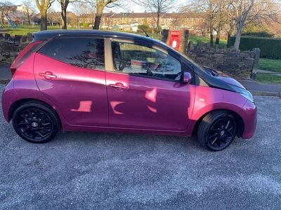 Used Toyota Aygo X-cite 72 HP (52 kW) 2018 Purple Hatchback