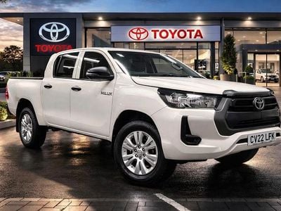 Used Toyota HiLux Active 150 HP (110 kW) 2022 White Pickup
