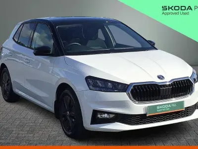 Used Skoda Fabia Colour Edition 70 HP (51 kW) 2024 Candy white black magic pearl effect Hatchback