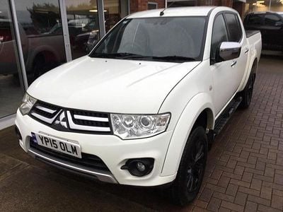 White Used 2015 Mitsubishi L200 Pickup | £7,490 (Fair price)