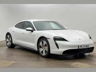 Used Porsche Taycan 419 kW (571 HP) 2021 White Sedan