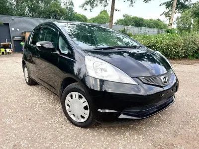 Used Honda Jazz 100 HP (73 kW) 2009 Black Hatchback