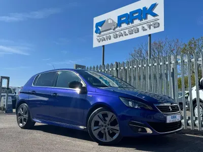 Begagnad Peugeot 308 GT-line 130 HK (95 kW) 2015 Blå Halvkombi