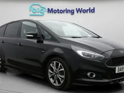 Used Ford S-MAX ST-Line 190 HP (139 kW) 2019 Black MPV