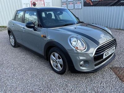 Used Mini Cooper Hatch 136 HP (100 kW) 2017 Grey Hatchback