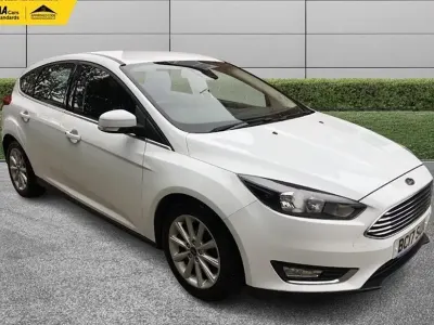 Używany Ford Focus Titanium 125 KM (91 kW) 2017 Biały Hatchback