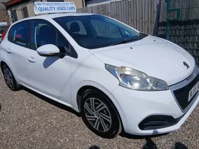 Usado Peugeot 208 Access 68 HP (50 kW) 2015 Branco Citadino
